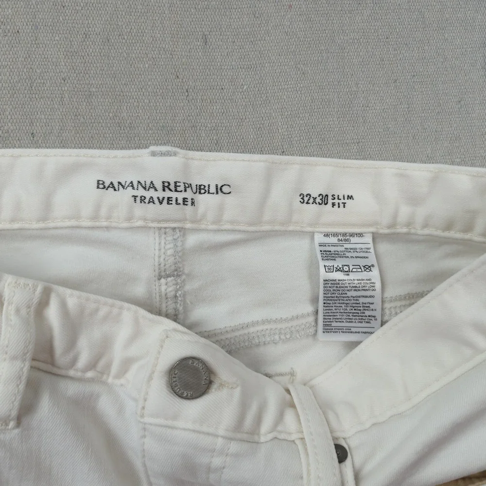 Banana Republic Mens 32x30 White Pants Traveler Slim Fit Golf Stretch Casual